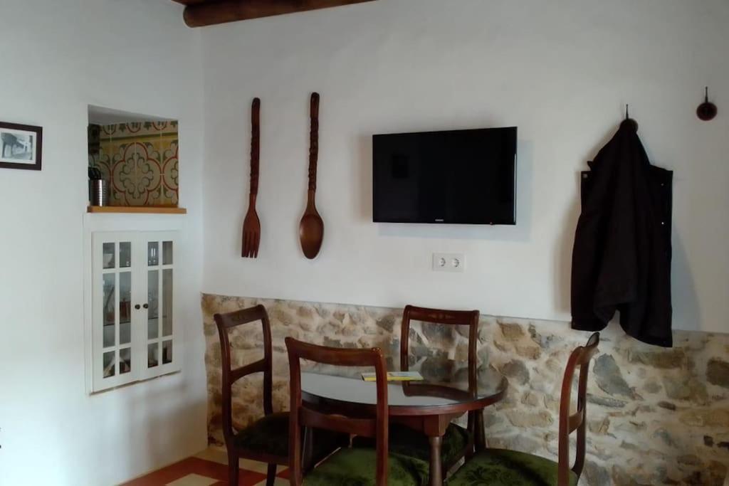 Mi Casita - Higuera De La Sierra Apartment Игера де ла Сиера Екстериор снимка